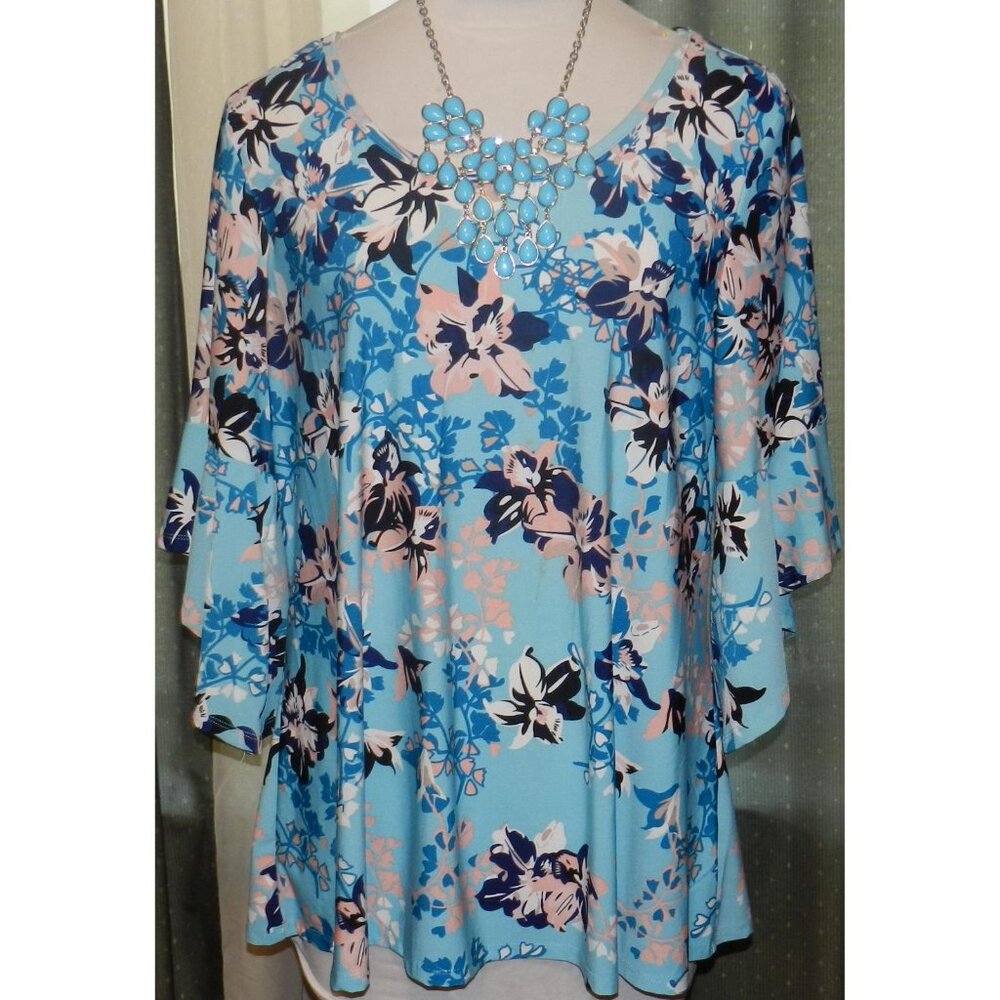 Avenue size 18 / 20 stretch blend pull over floral top slinky fit plus size